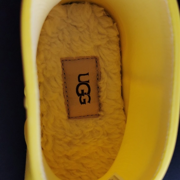 UGG rain boots - Picture 6 of 7